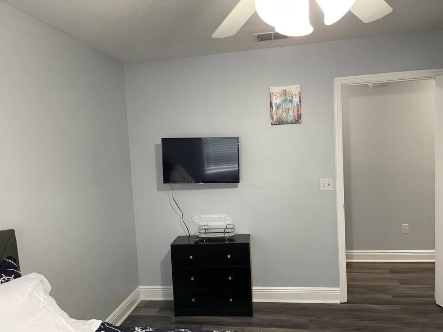 Cheerful 3-Bedrooms With Free Parking On Premises Ταλαχάσι Εξωτερικό φωτογραφία