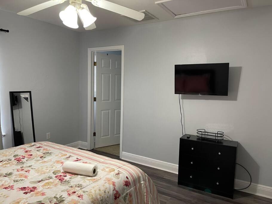 Cheerful 3-Bedrooms With Free Parking On Premises Ταλαχάσι Εξωτερικό φωτογραφία